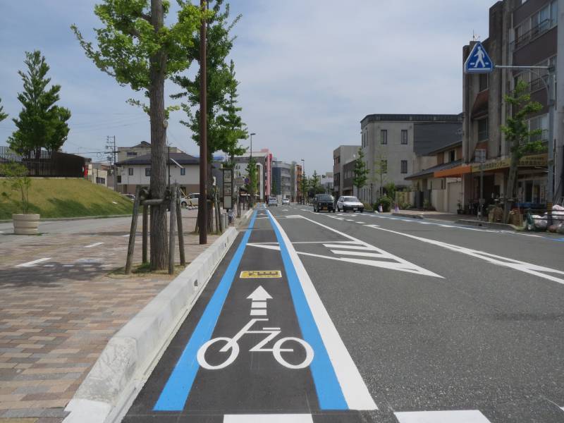 自転車に優しい側溝/愛知県豊橋市